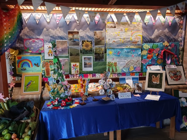 the porch display showing the lovely background image of mountains